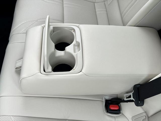 new 2025 Lexus ES 300h car, priced at $52,418