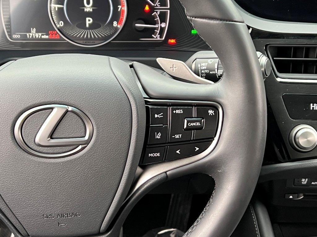 used 2022 Lexus ES 350 car, priced at $35,057