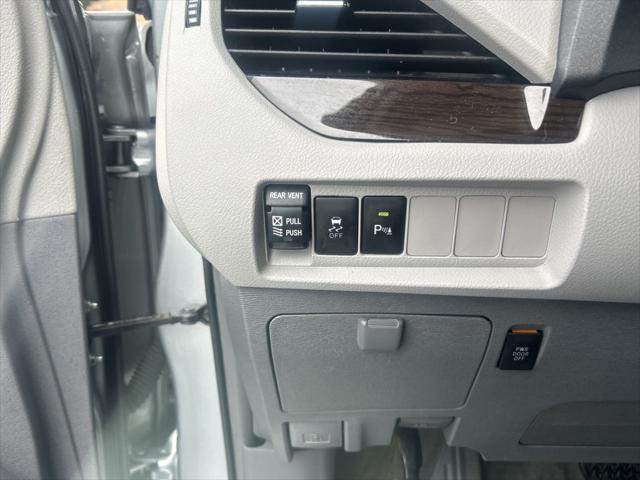 used 2019 Toyota Sienna car, priced at $36,751
