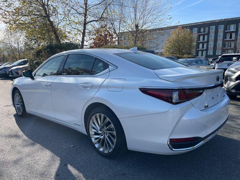 used 2022 Lexus ES 300h car, priced at $40,652