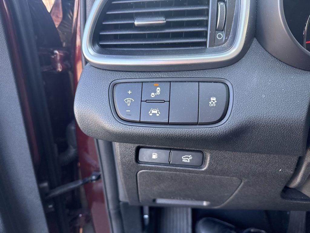 used 2019 Kia Sorento car, priced at $17,020