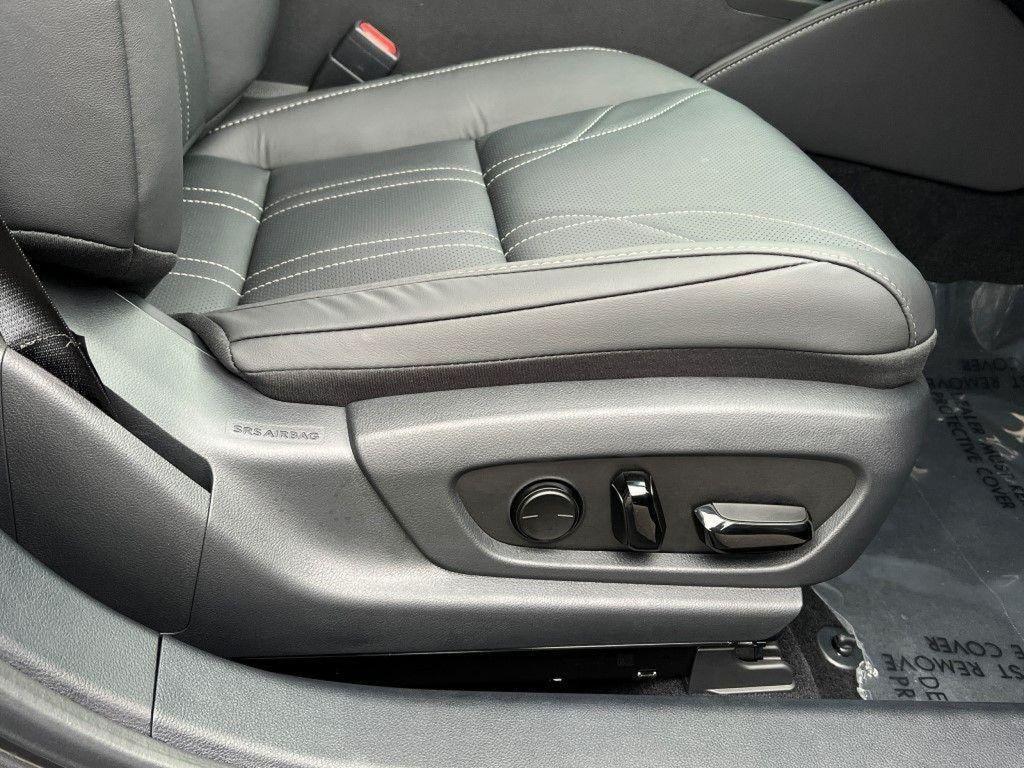 used 2025 Lexus ES 300h car, priced at $49,399