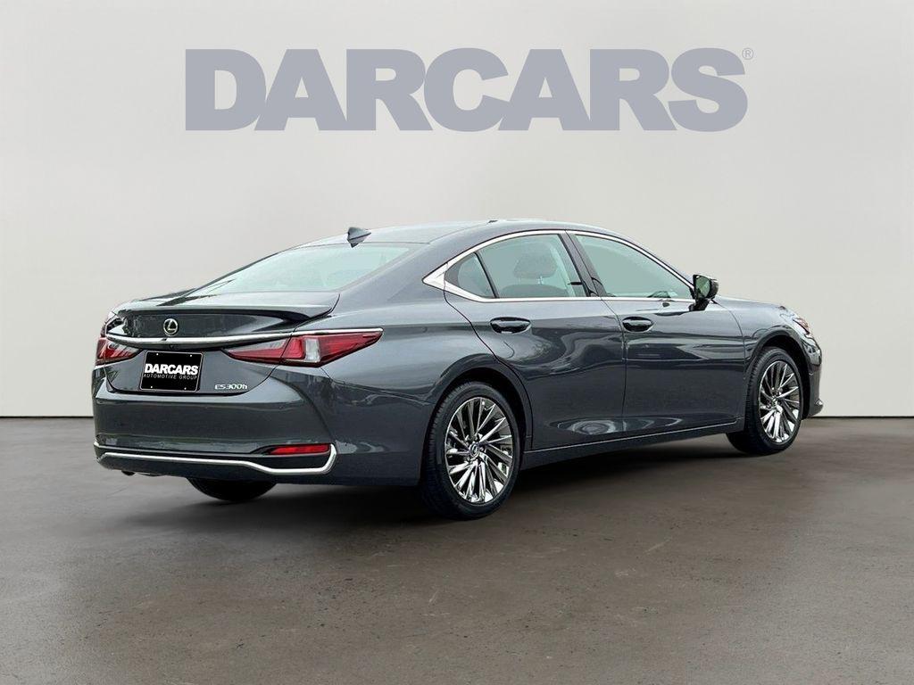 used 2025 Lexus ES 300h car, priced at $49,399