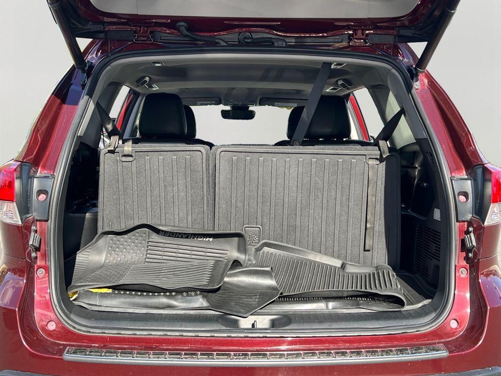 used 2018 Toyota Highlander car, priced at $22,799
