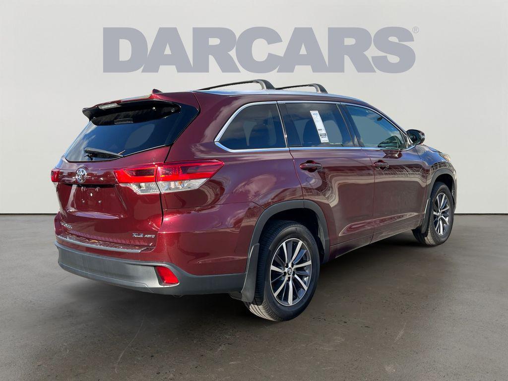 used 2018 Toyota Highlander car, priced at $22,799