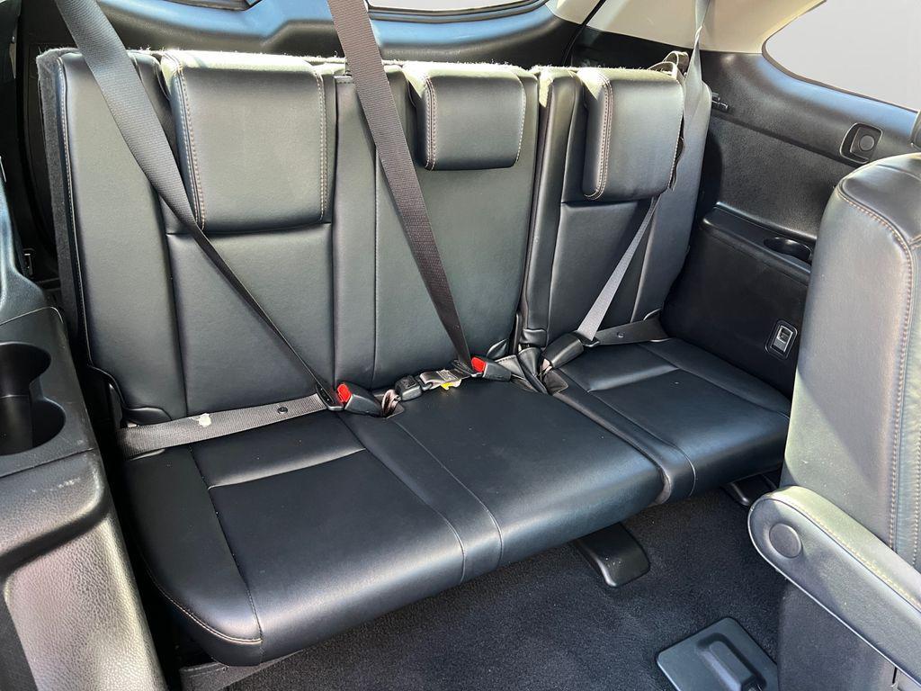 used 2018 Toyota Highlander car, priced at $22,799