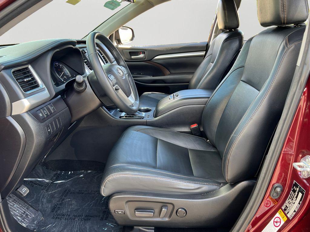 used 2018 Toyota Highlander car, priced at $22,799