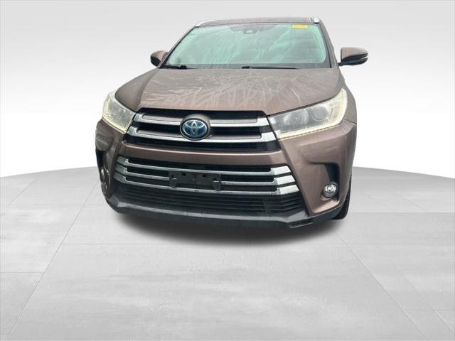 used 2017 Toyota Highlander Hybrid car, priced at $23,900