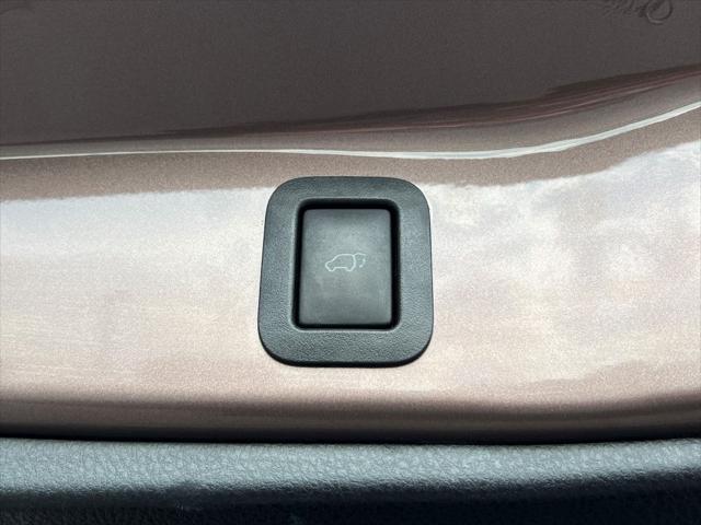 used 2017 Toyota Highlander Hybrid car, priced at $24,500