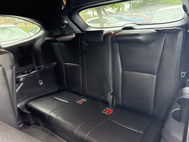 used 2021 Toyota Highlander car, priced at $37,086