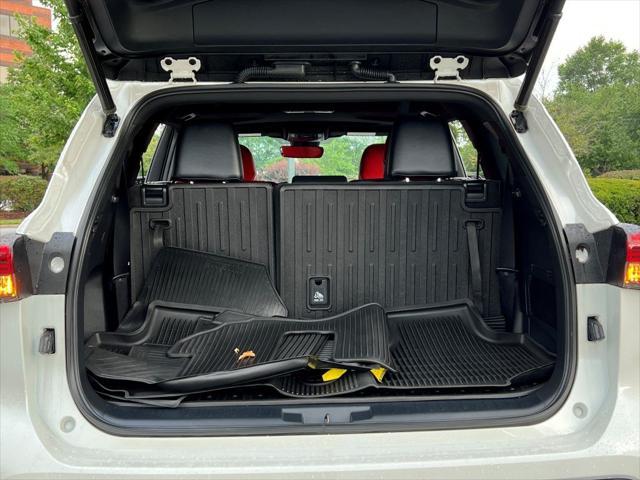 used 2021 Toyota Highlander car, priced at $36,400