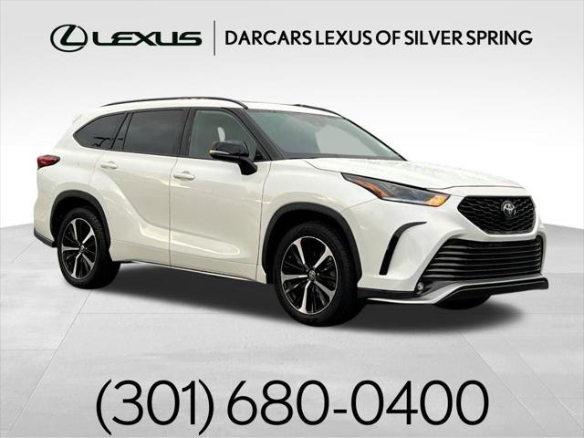 used 2021 Toyota Highlander car, priced at $36,400