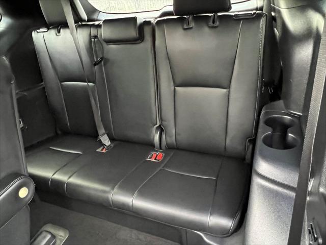 used 2021 Toyota Highlander car, priced at $36,400