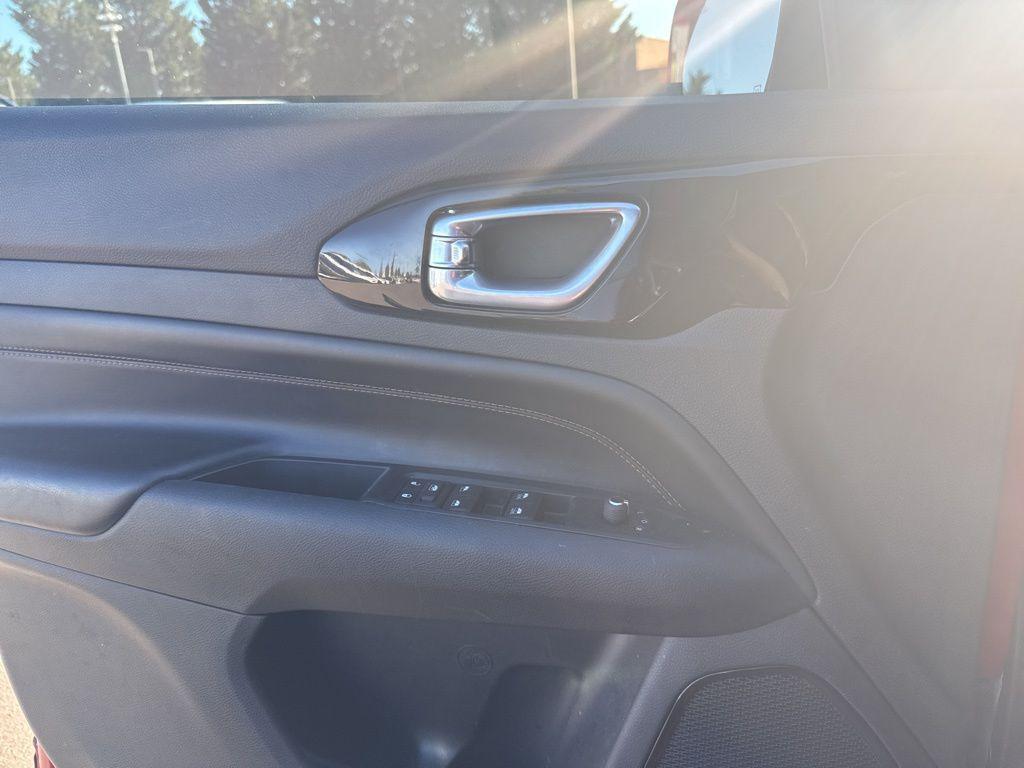 used 2022 Jeep Compass car, priced at $21,955