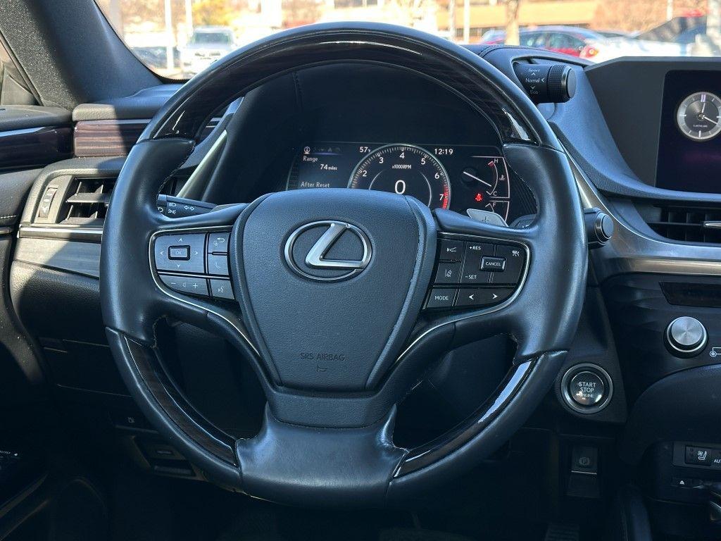 used 2021 Lexus ES 350 car, priced at $25,500