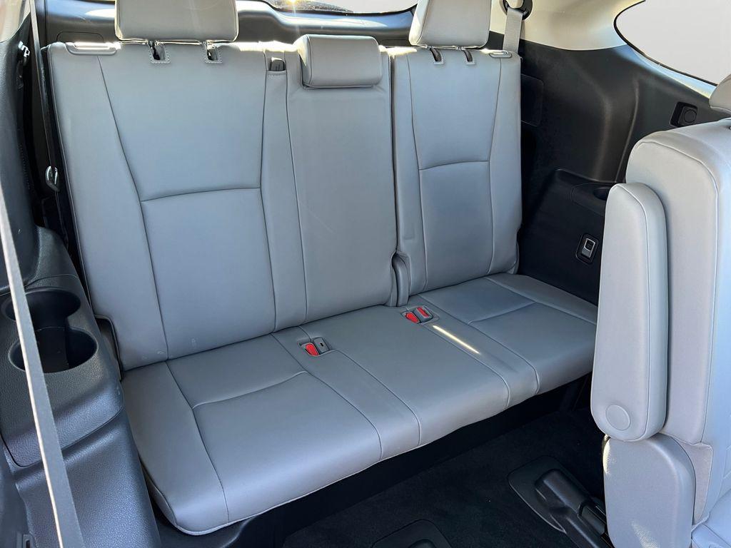 used 2021 Toyota Highlander car, priced at $32,599