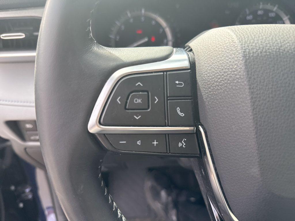 used 2021 Toyota Highlander car, priced at $32,820