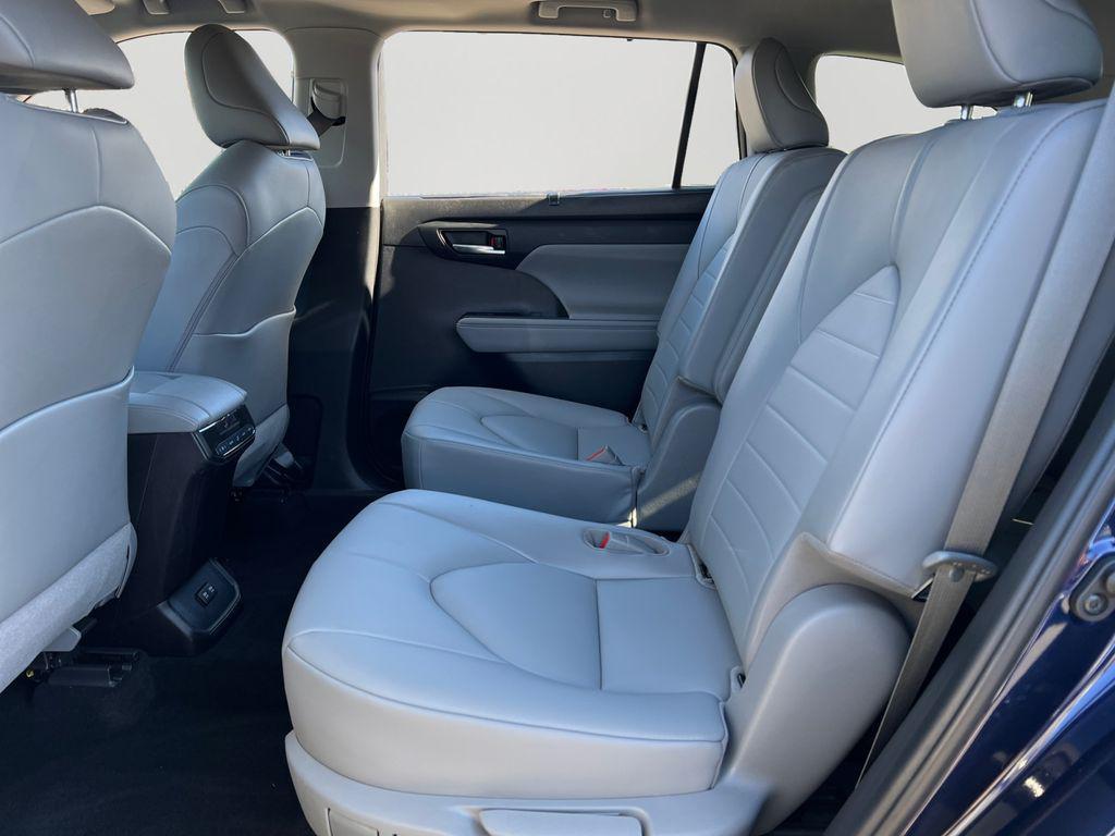 used 2021 Toyota Highlander car, priced at $32,599