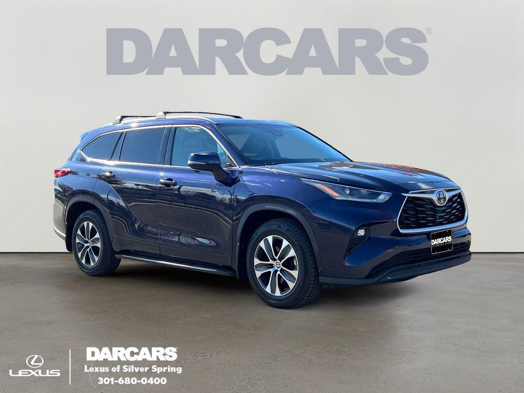 used 2021 Toyota Highlander car, priced at $32,599