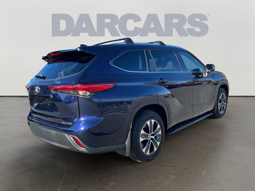 used 2021 Toyota Highlander car, priced at $32,599