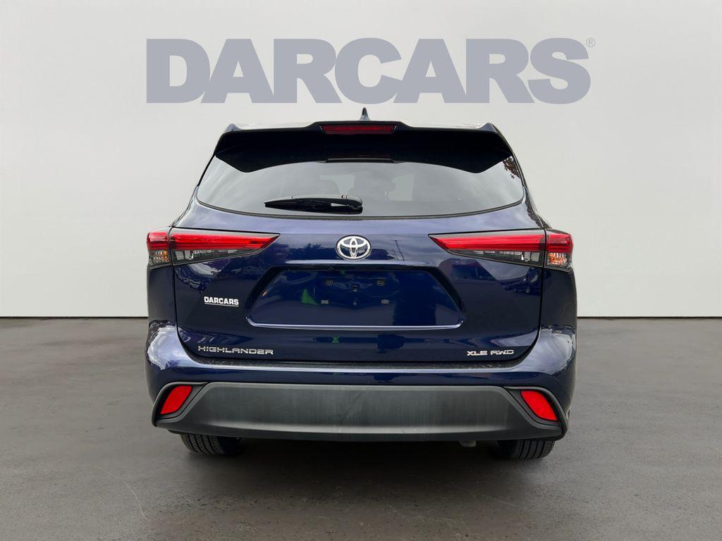 used 2022 Toyota Highlander car, priced at $33,827