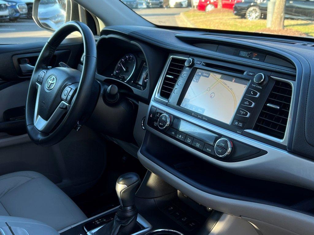 used 2018 Toyota Highlander car, priced at $28,300