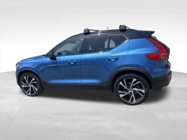 used 2020 Volvo XC40 car, priced at $27,565