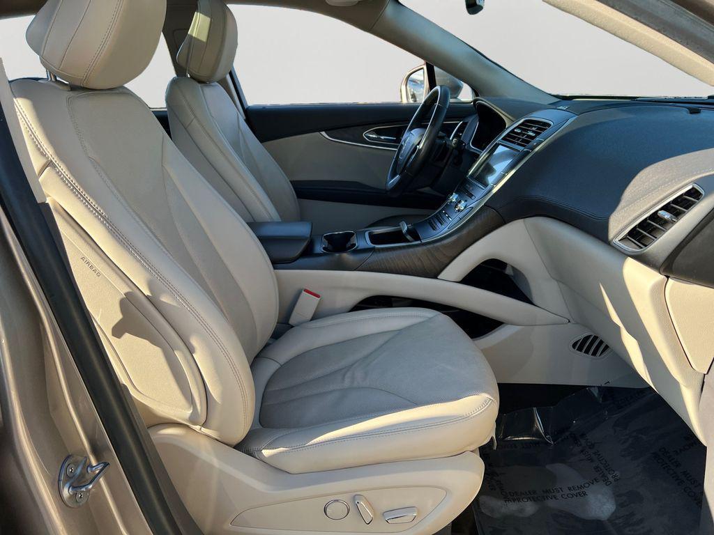 used 2020 Lincoln Nautilus car, priced at $25,199