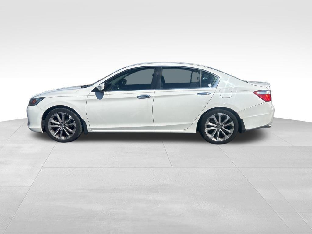 used 2015 Honda Accord car, priced at $11,540