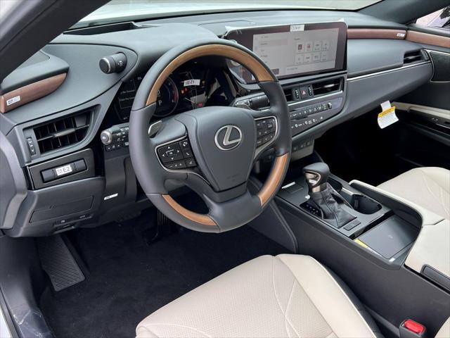 new 2025 Lexus ES 350 car, priced at $55,068