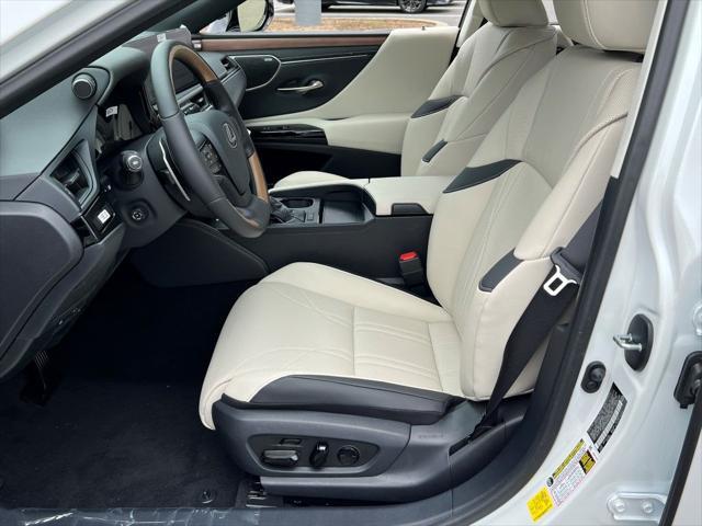 new 2025 Lexus ES 350 car, priced at $55,068