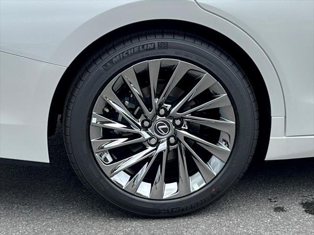 new 2025 Lexus ES 350 car, priced at $55,068