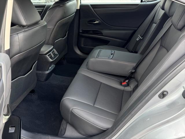 used 2023 Lexus ES 350 car, priced at $38,300