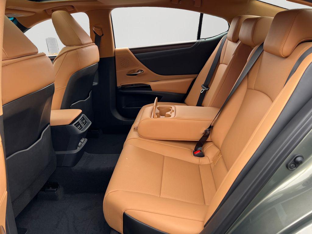 new 2025 Lexus ES 350 car, priced at $47,560