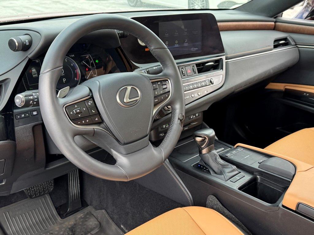 used 2022 Lexus ES 350 car, priced at $33,400