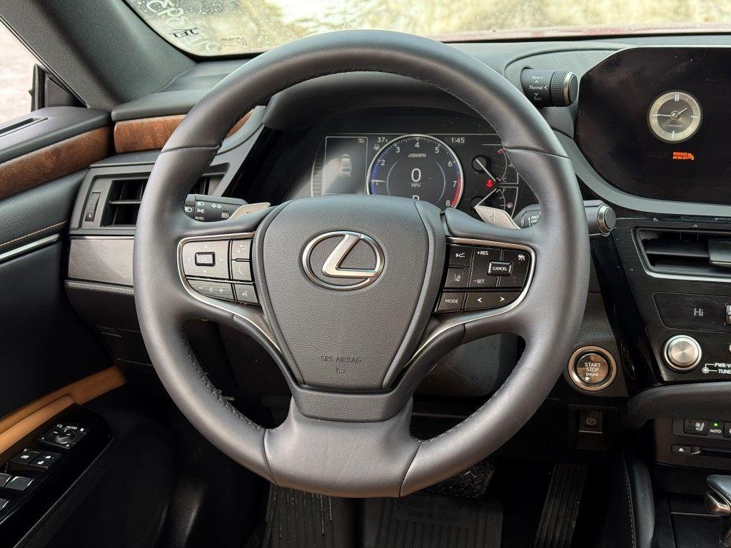 used 2022 Lexus ES 350 car, priced at $33,400