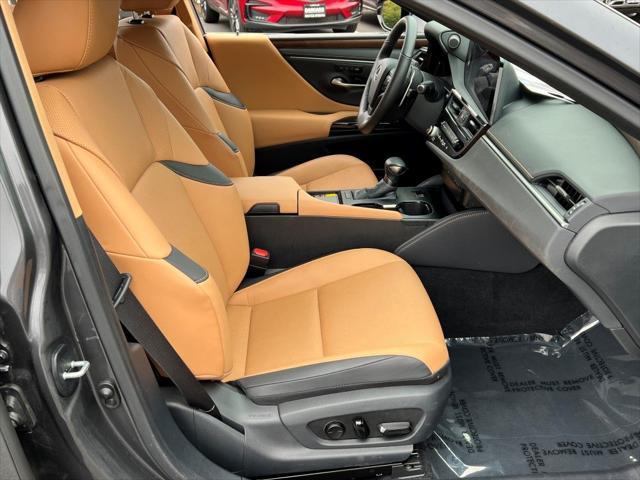 used 2024 Lexus ES 350 car, priced at $39,500