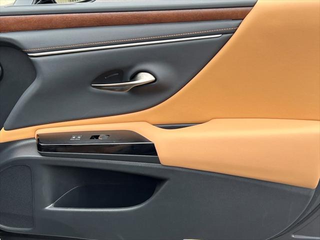 used 2024 Lexus ES 350 car, priced at $39,500