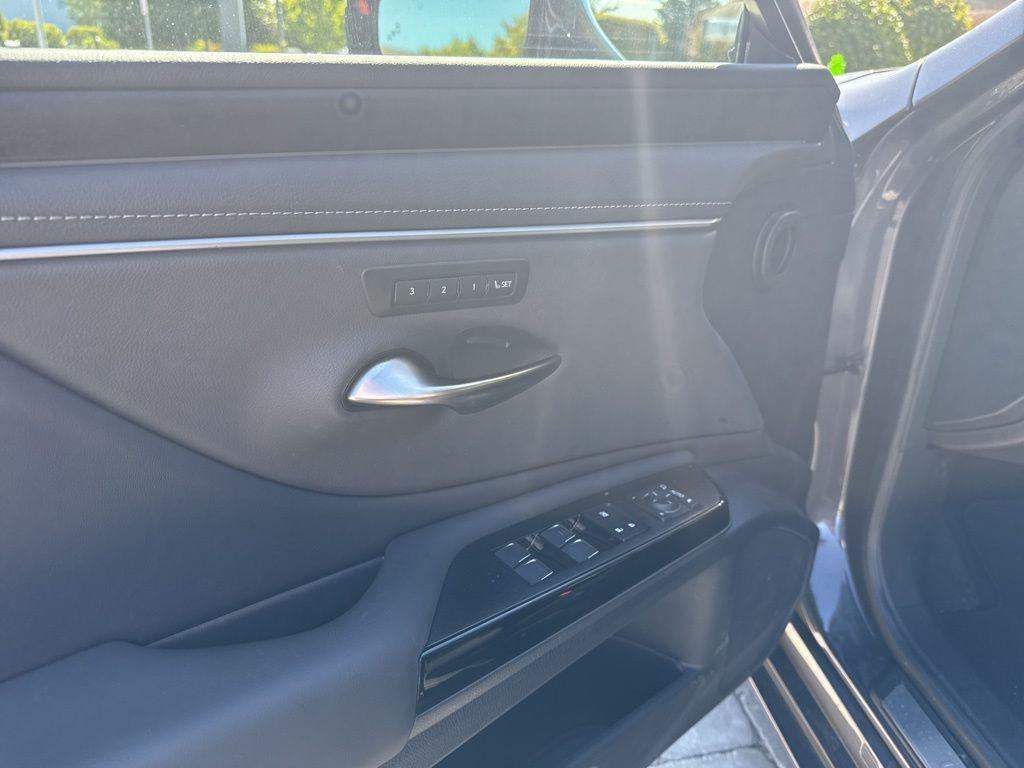 used 2024 Lexus ES 350 car, priced at $41,563