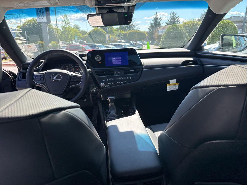 used 2024 Lexus ES 350 car, priced at $41,563