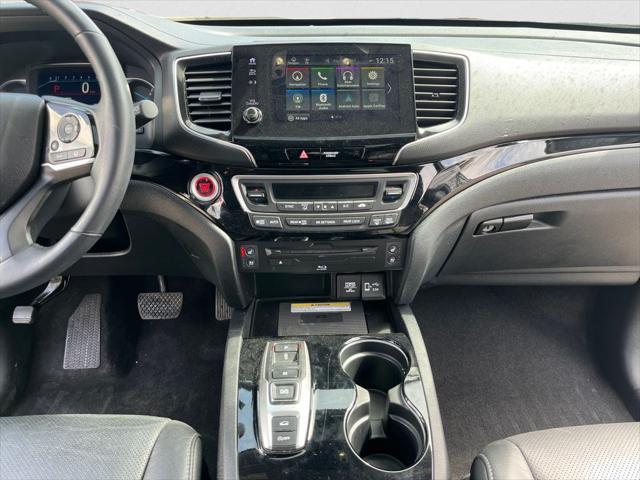 used 2022 Honda Pilot car, priced at $35,108