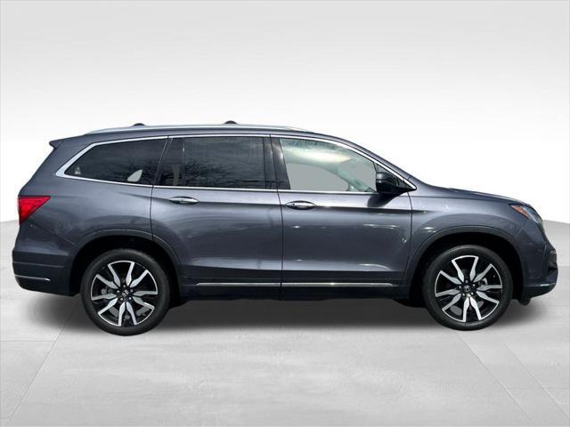 used 2022 Honda Pilot car, priced at $35,108