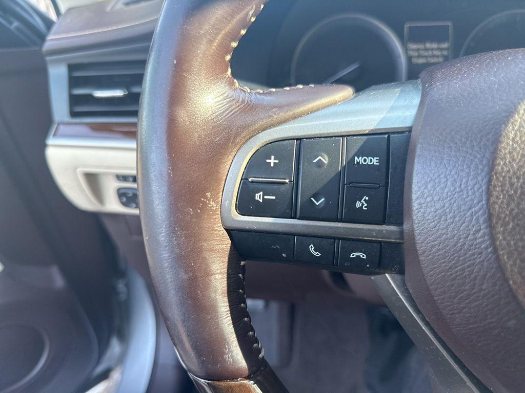 used 2016 Lexus ES 350 car, priced at $22,900