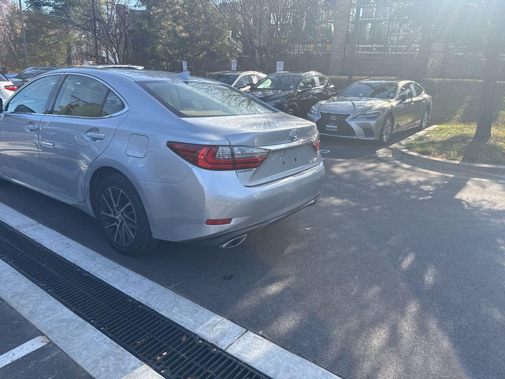 used 2016 Lexus ES 350 car, priced at $22,900