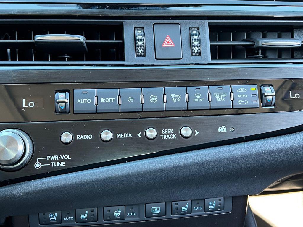 new 2025 Lexus ES 350 car, priced at $54,604