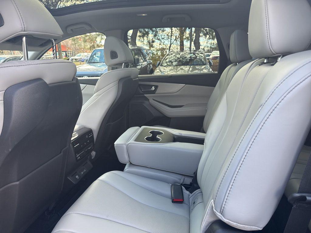 used 2023 Acura MDX car, priced at $38,268