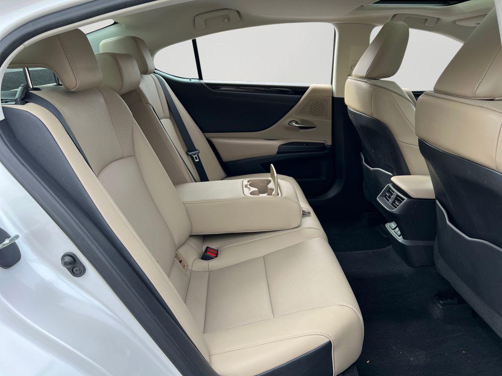 used 2021 Lexus ES 350 car, priced at $30,599