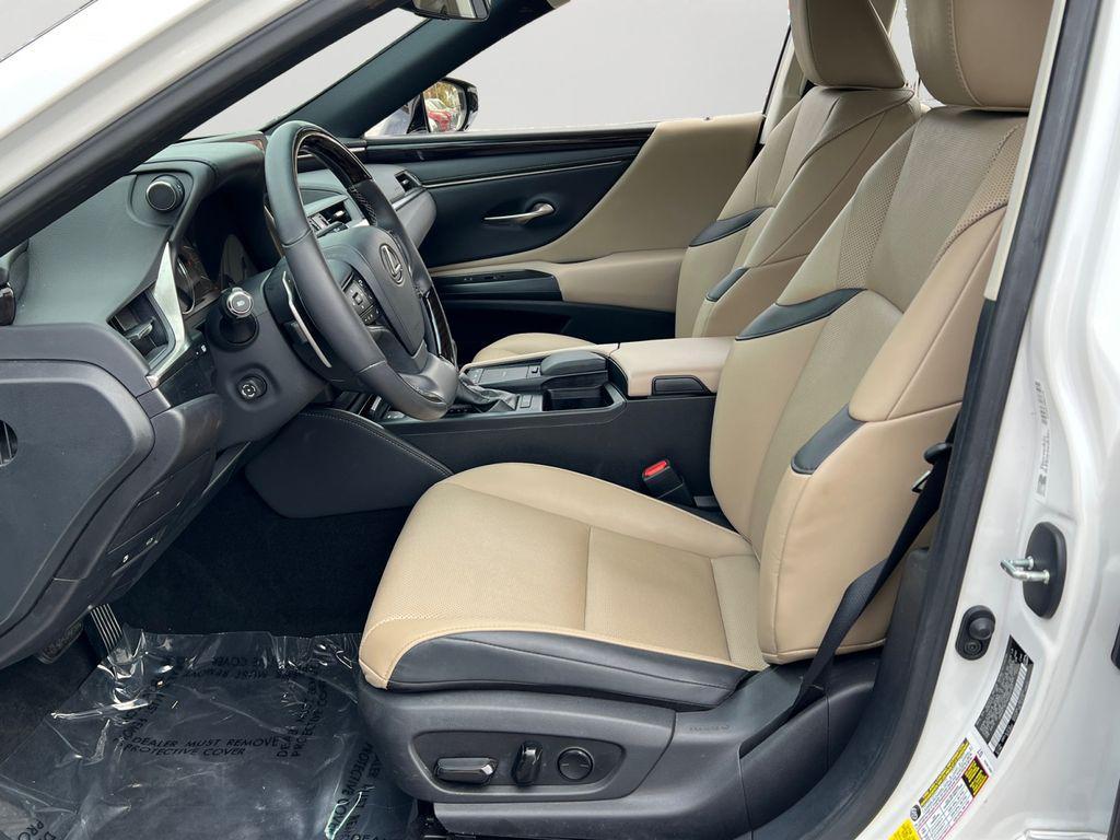 used 2021 Lexus ES 350 car, priced at $30,599