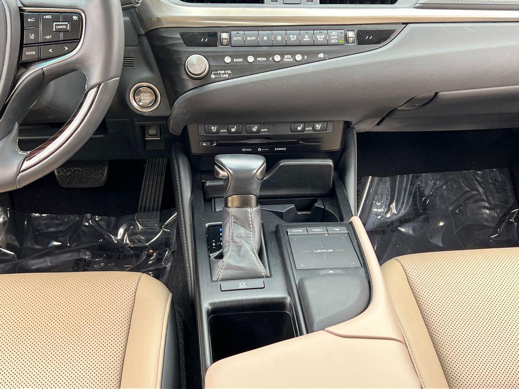 used 2021 Lexus ES 350 car, priced at $30,599