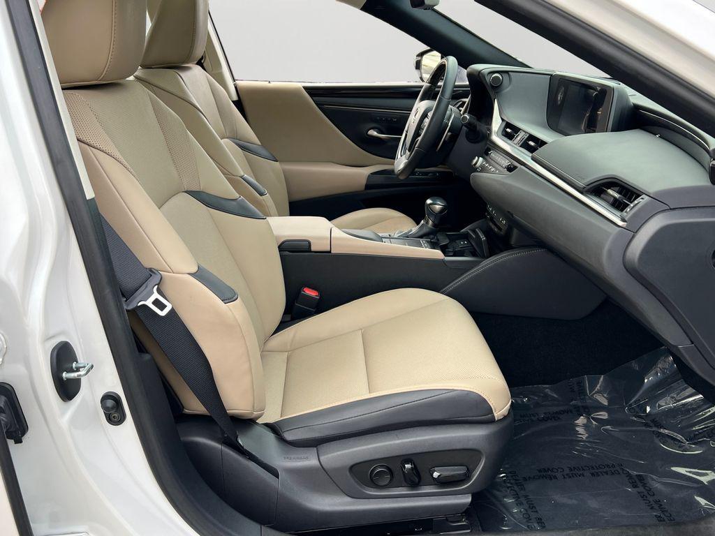 used 2021 Lexus ES 350 car, priced at $30,599